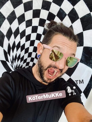 Portrait von Daniel Schalk, DJ und Musikproduzent in Linz